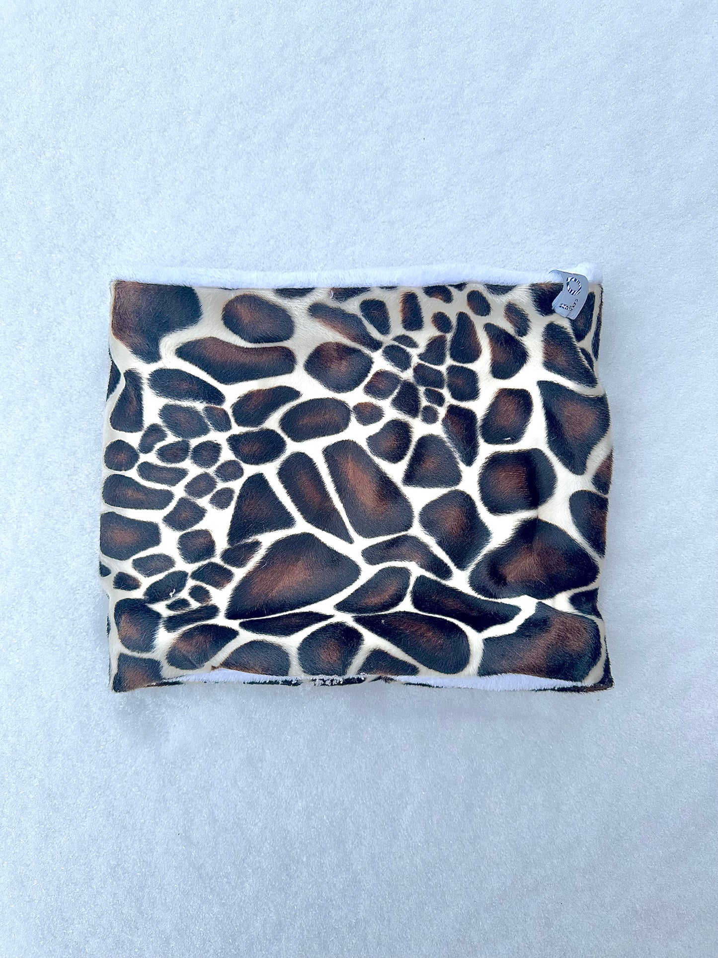 Cache-cou girafe blanc